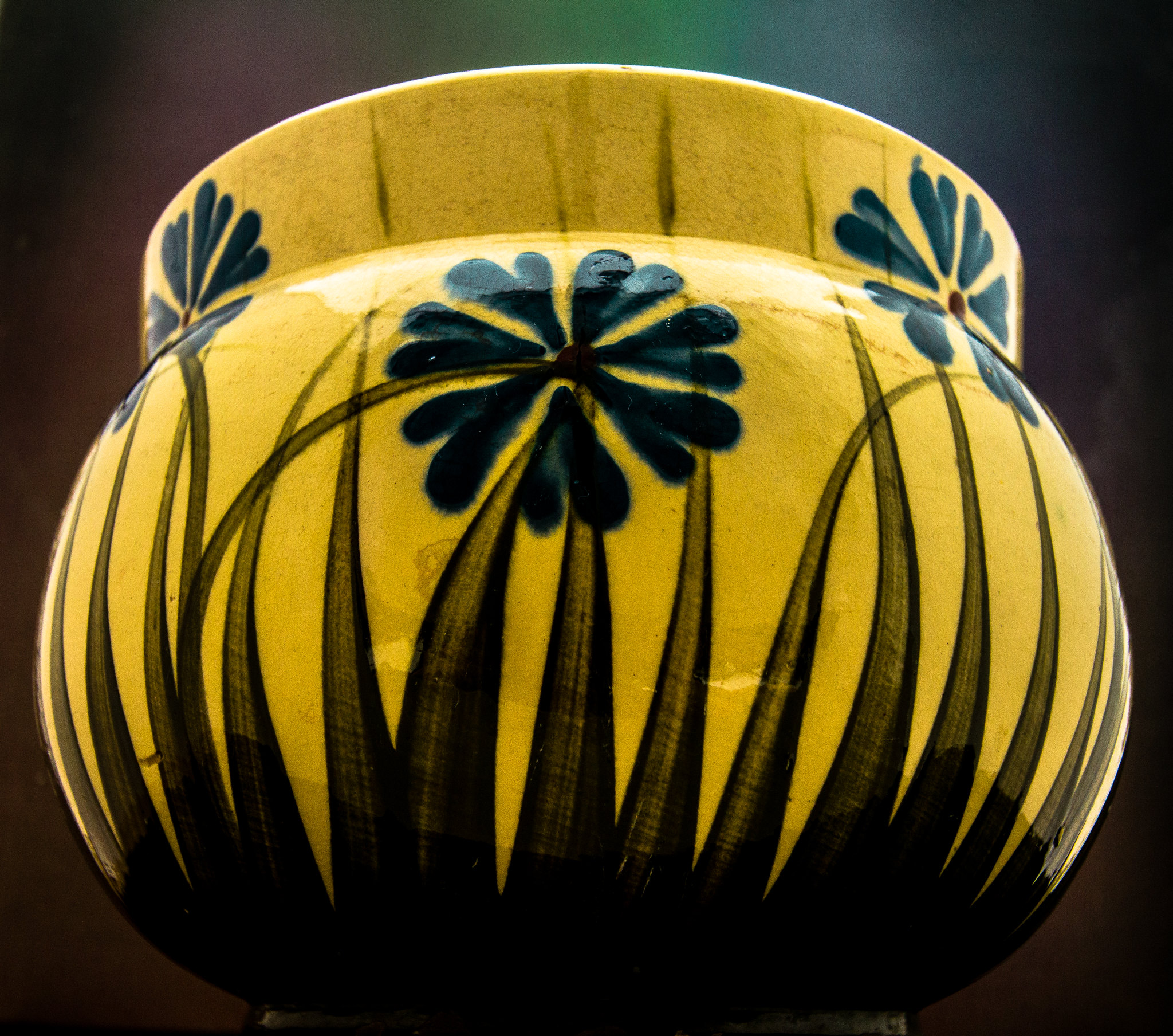 artdeco yellow bowl