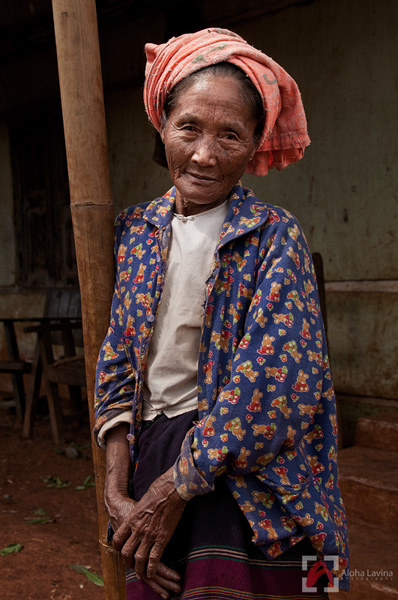 Burmese woman from Shan State, copyright Aloha Lavina.