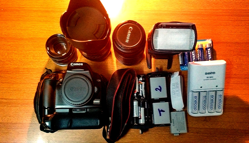 Lenses: (from left to right) Helios 44M-4 58mm f/2.0 Manual; Sigma Art 18-35mm f/1.8; Canon 55-250mm. Yongnuo 565EX II flash, with Sanyo Eneloop batteries for it. Canon EOS 1000D (old, I know, but still does the job) with battery grip, 2 of the 3 batteries are aftermarket no name brand, they work just fine. + Some random alkaline batteries in the grip drawer + 2x 4 pack spare (just in case, didn't need them as it turned out).