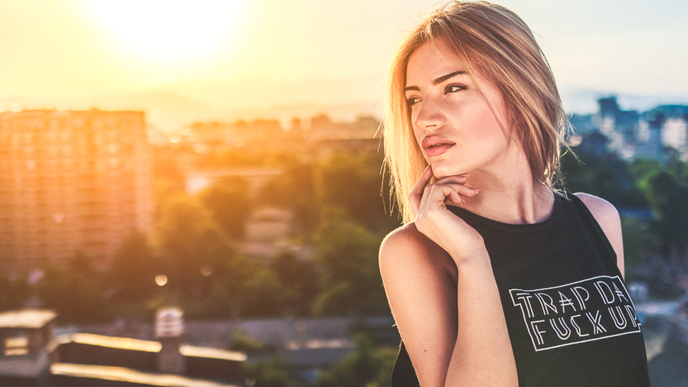 Light has been bounced back to the model to bring her out. Photo by Dzvonko Petrovski.