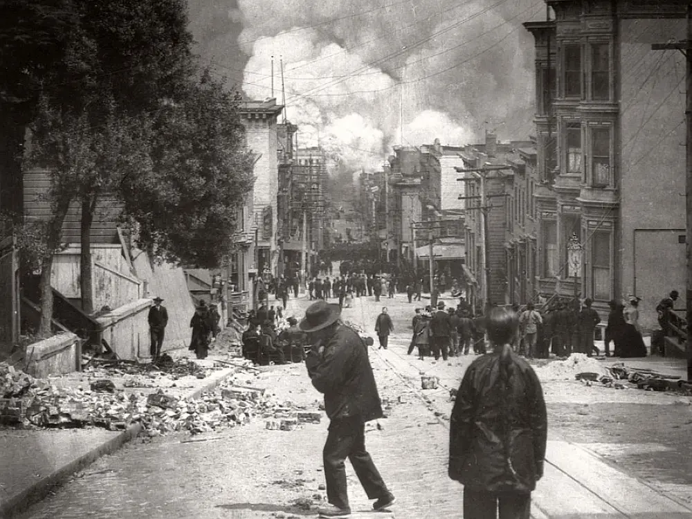 San Franciscans Watch From the Street as Their City Burns