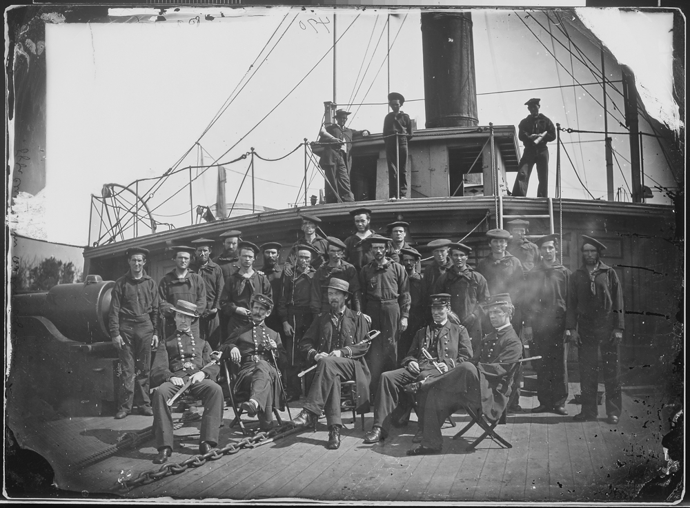 Gunboat "Agawan", Officers and crew