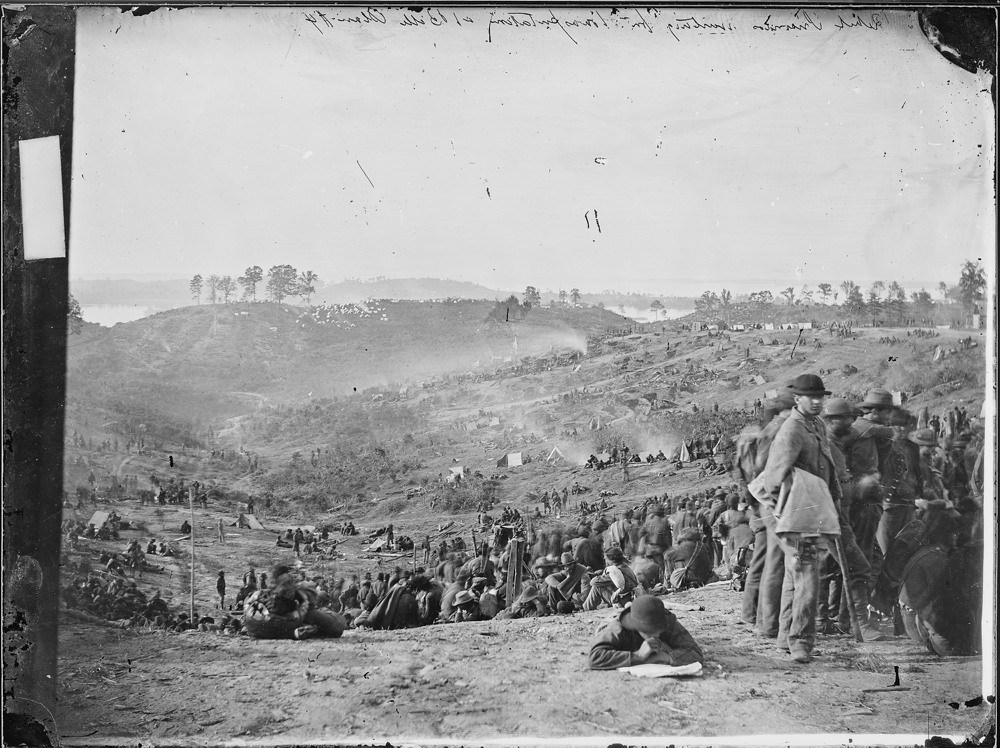 Confederate prisoners awaiting transportation, Belle Plain, Va