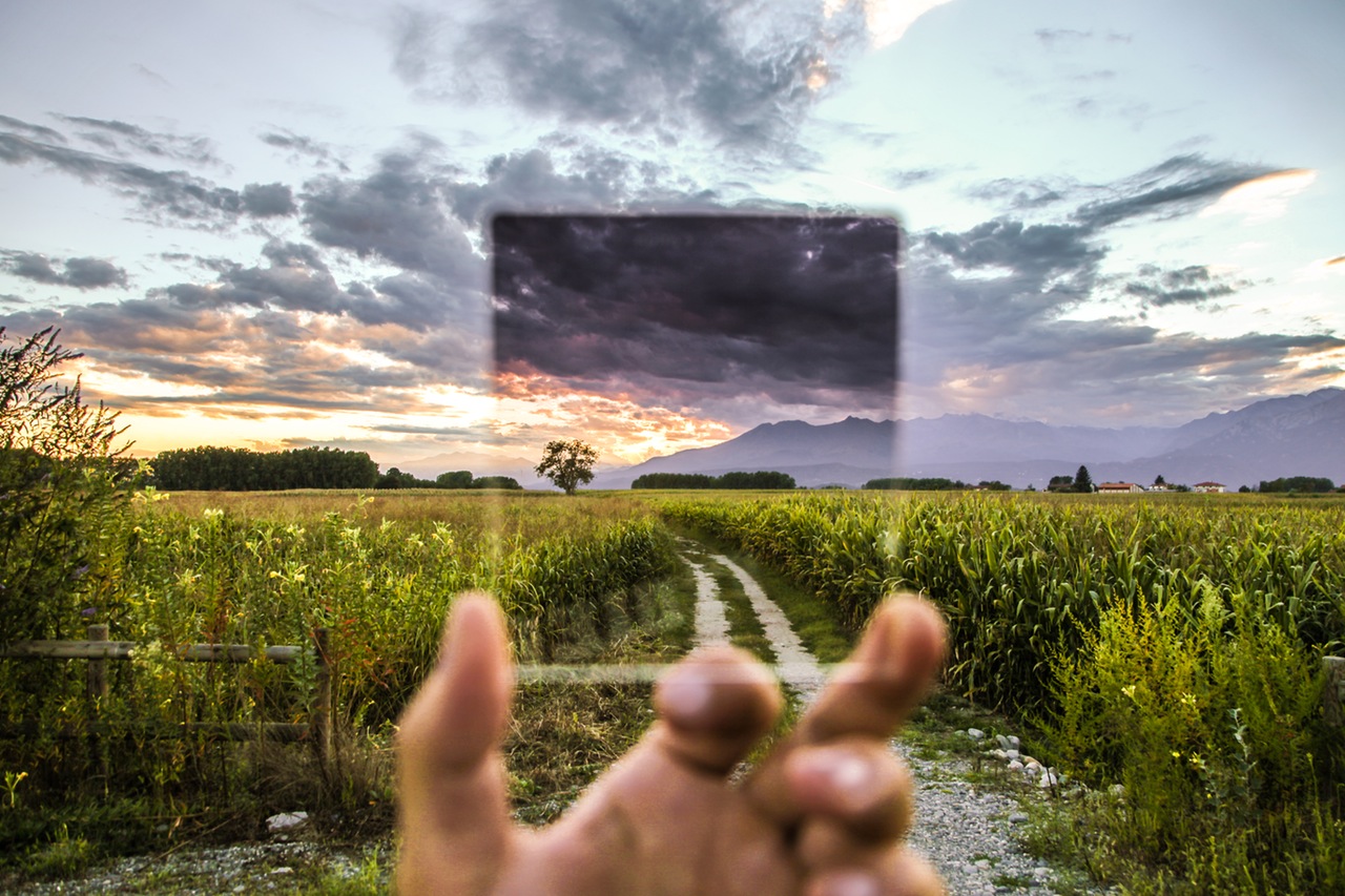 Photo of an ND Grad filter by Daniel Nanescu.