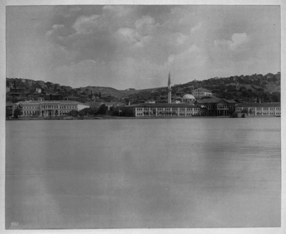[Front view of Tophane and the Imperial School of Engineering] / Abdullah Frères, Constantinople