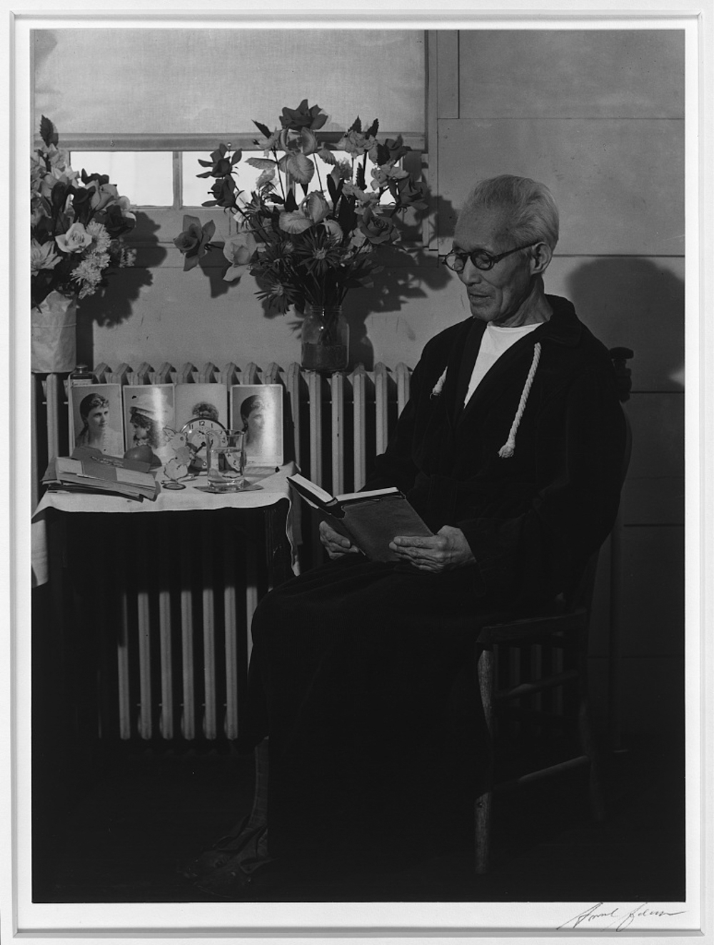 Harry Sumida, in hospital, Manzanar Relocation Center 