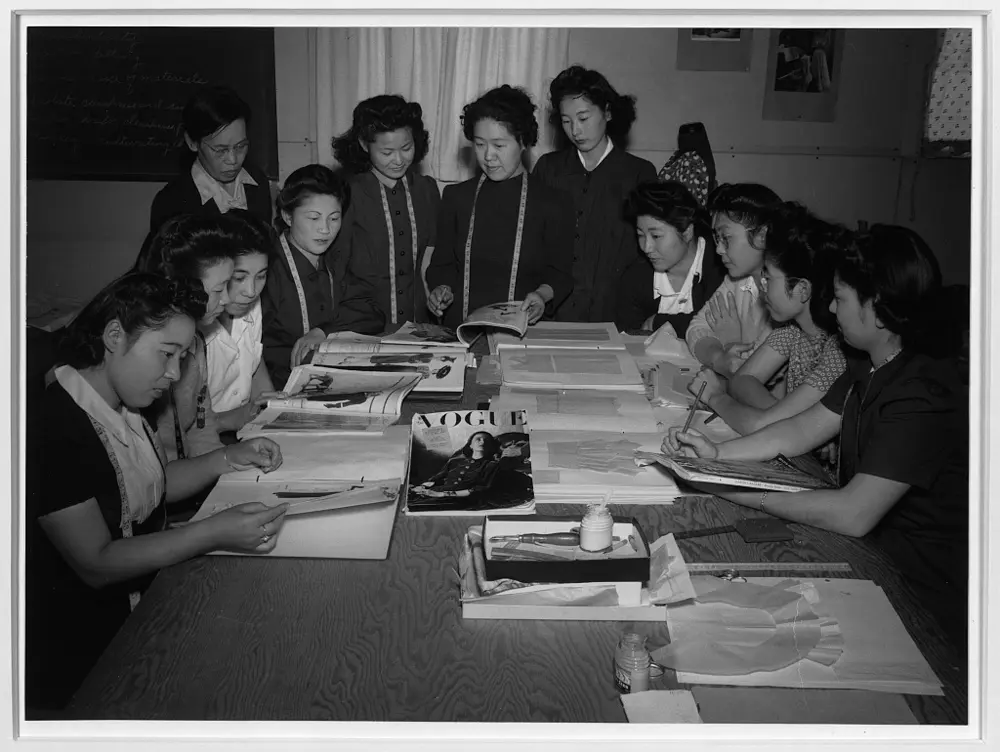 Mrs. Ryie Yoshizawa, teacher of fashion and designing, etc., Manzanar Relocation Center, Manzanar, California