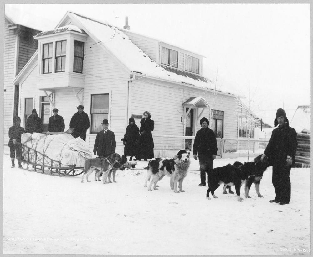 Dog team and Dr. Sutherland's party ready to leave Fairbanks for Kantishna