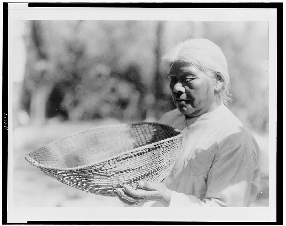 Sifting basket--southern Miwok