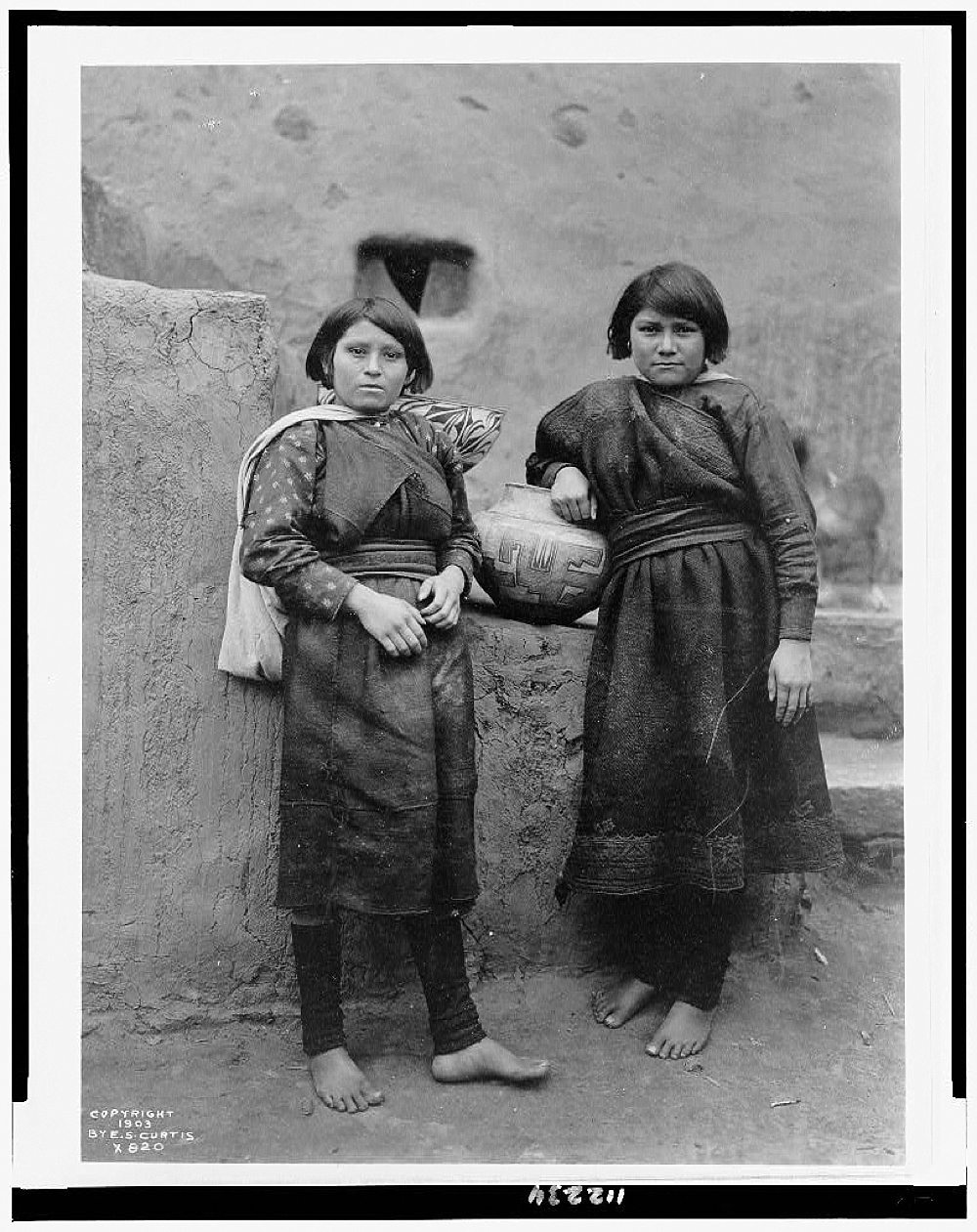 Zuni girls