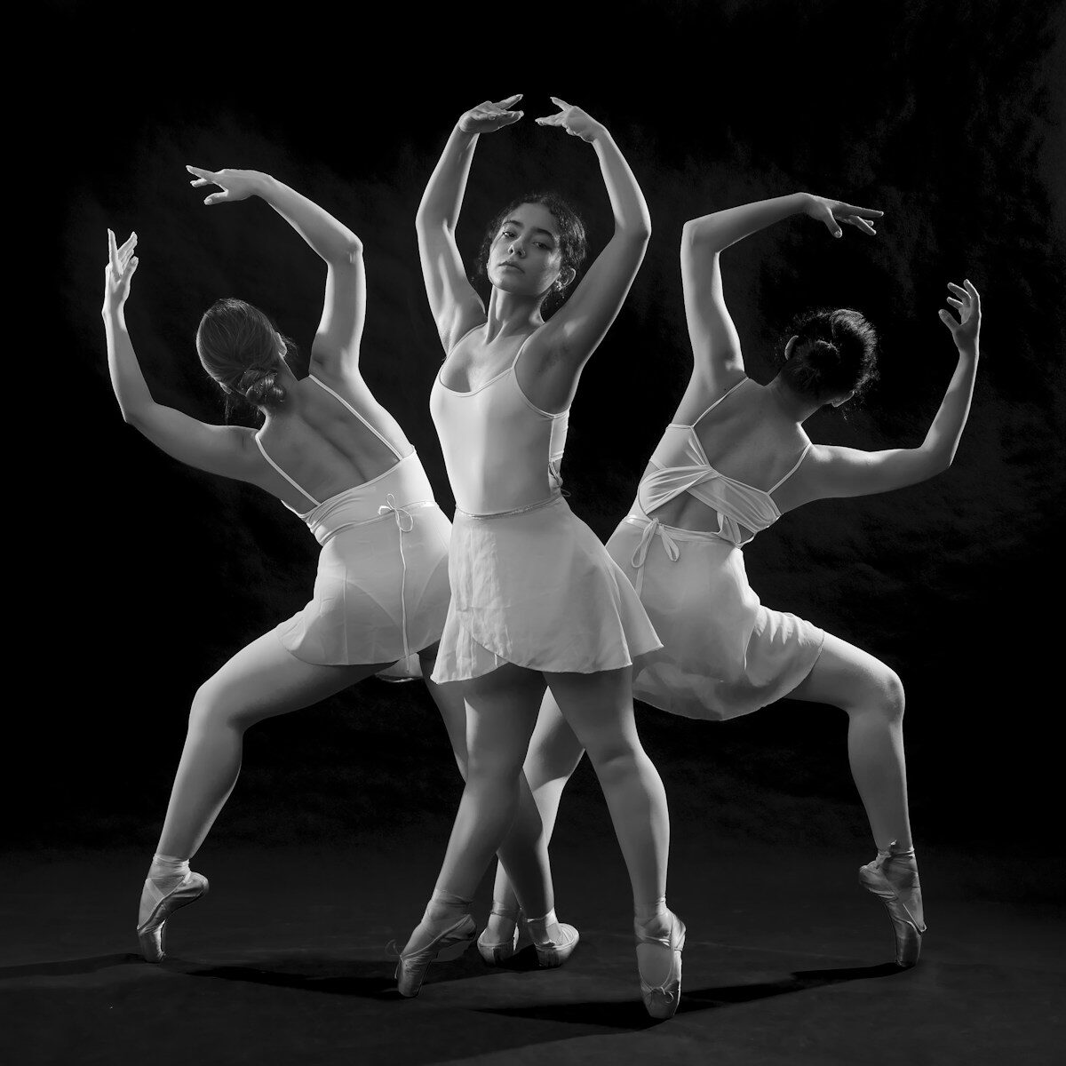 Black-and-white multiplicity photography example