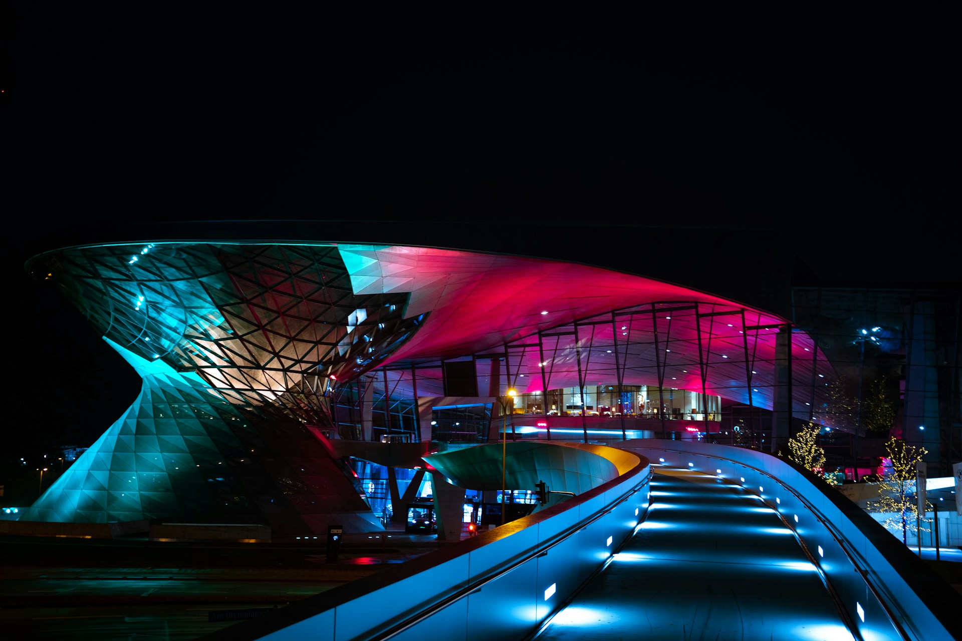 25 Incredible Photos Of Architectural Structures Shot At Night 25 Incredible Photos Of Architectural Structures Shot At Night