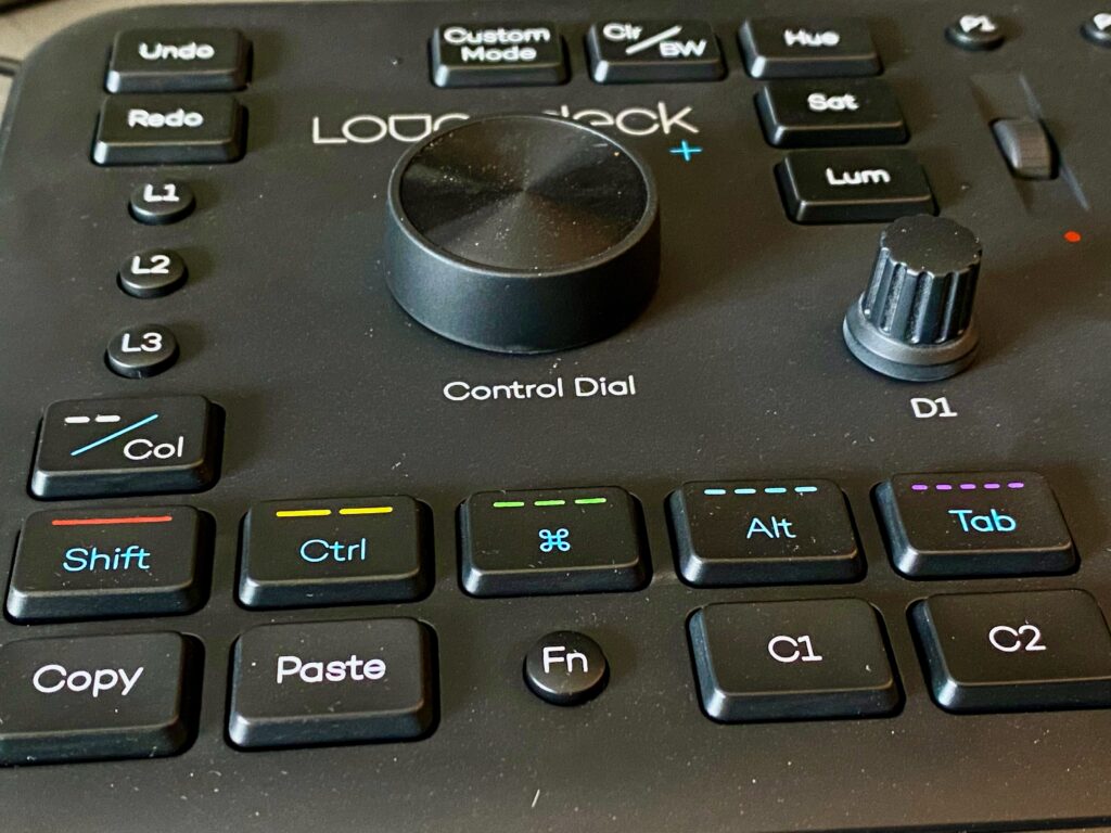 Close up of the controls on a Loupedeck editing keyboard 
