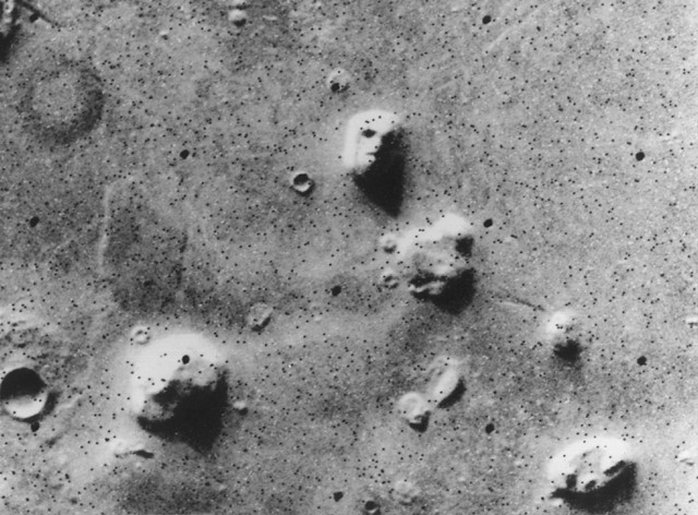 Pareidolia on mars random image familiar objects