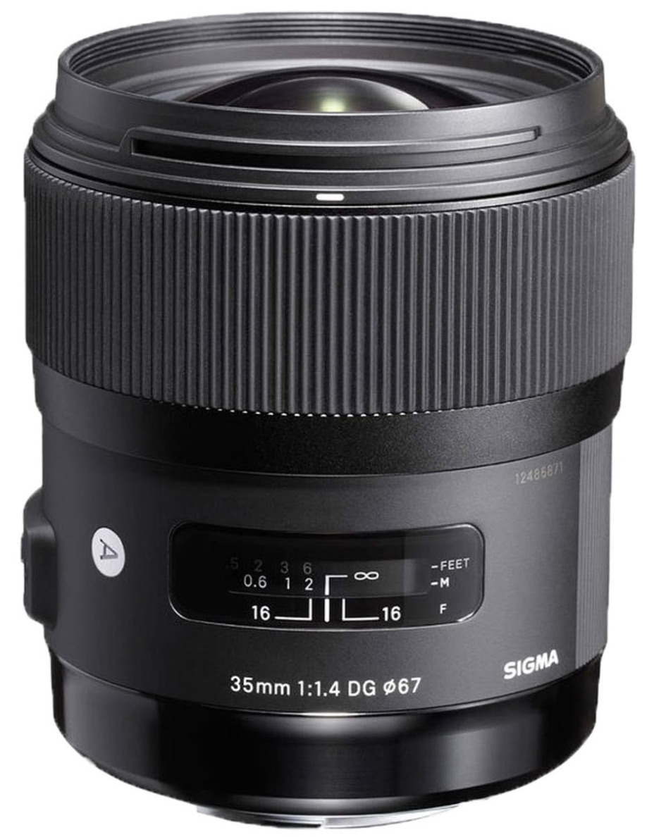 Sigma 35 mm f/1.4 DG HSM focal length lens for street photography