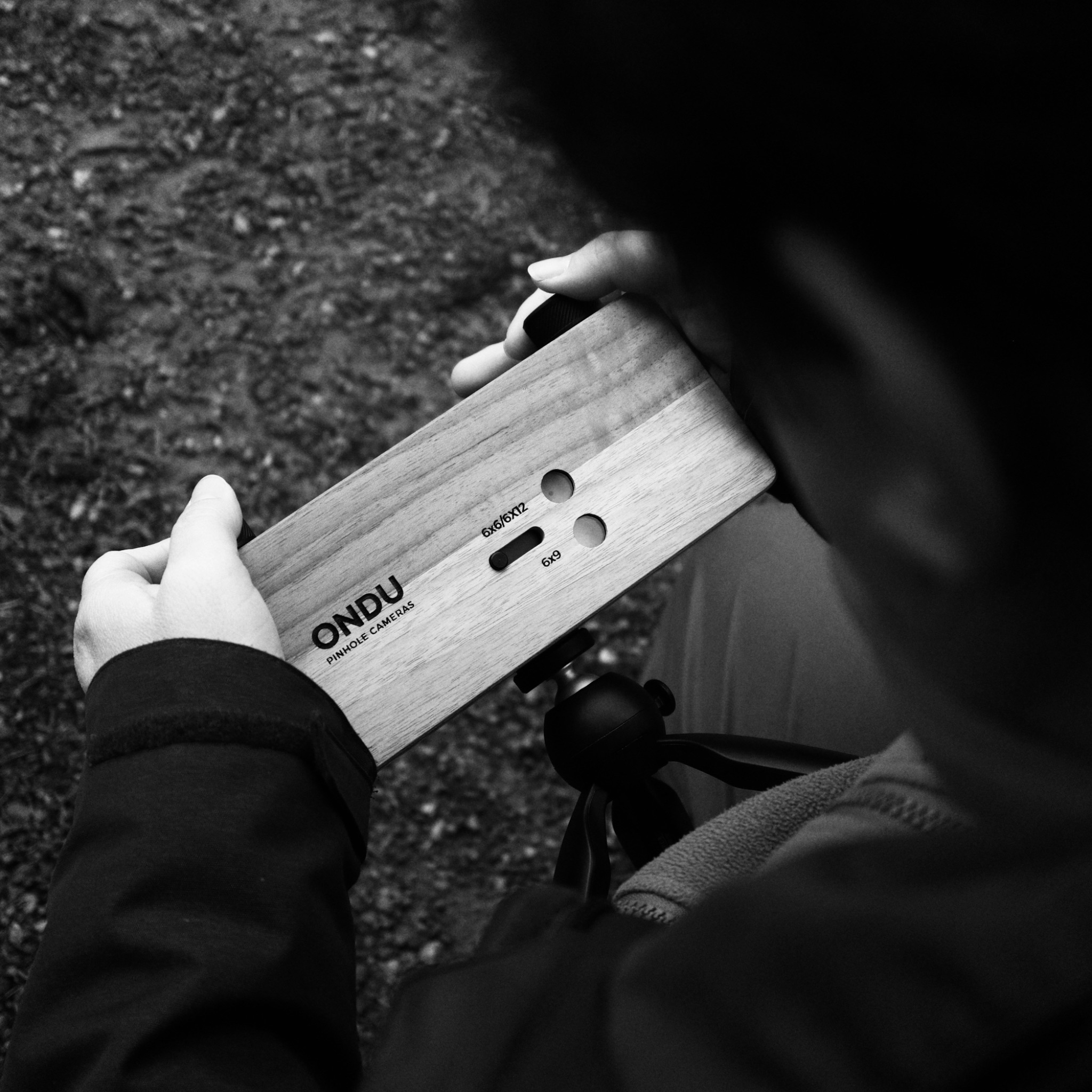A black and white image of an Ondu pinhole camera 