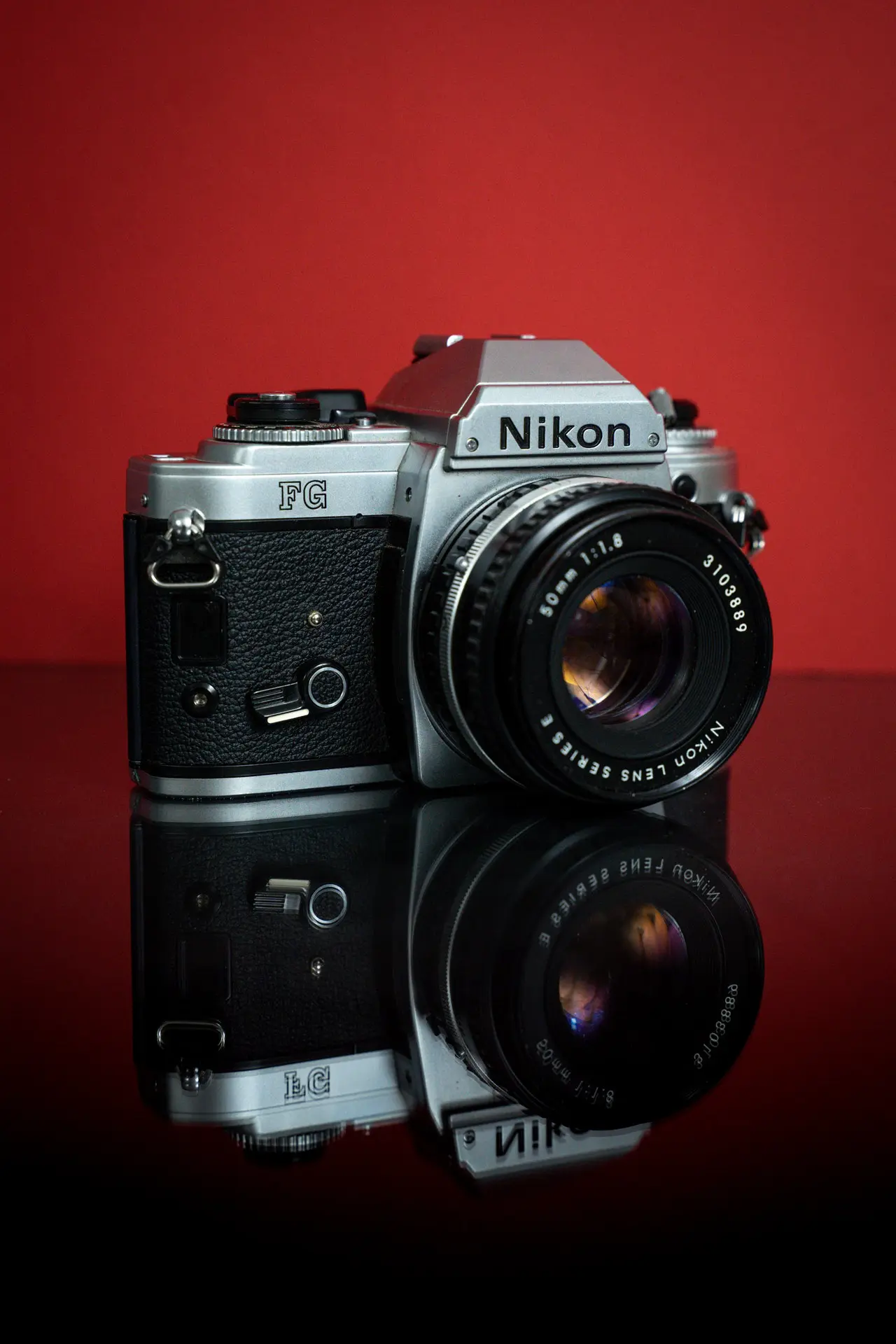 black nikon dslr camera