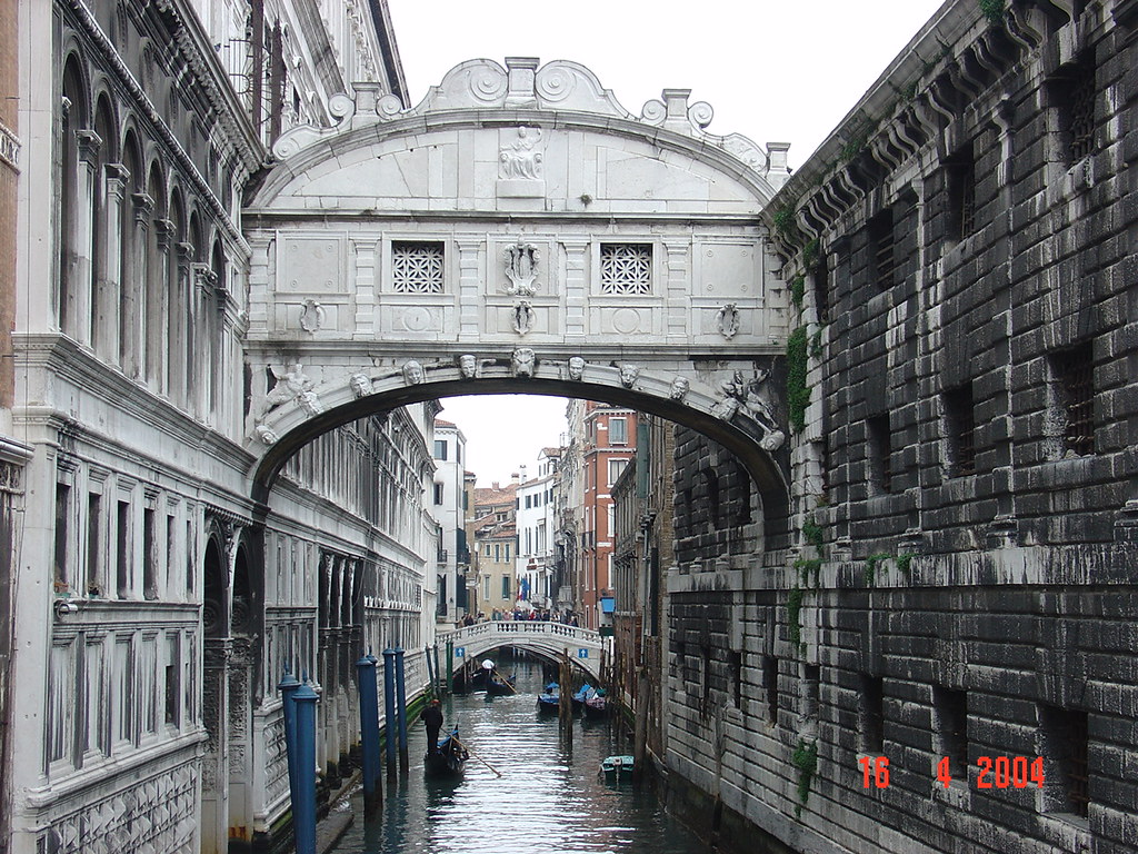 bridge of sighs venice italy