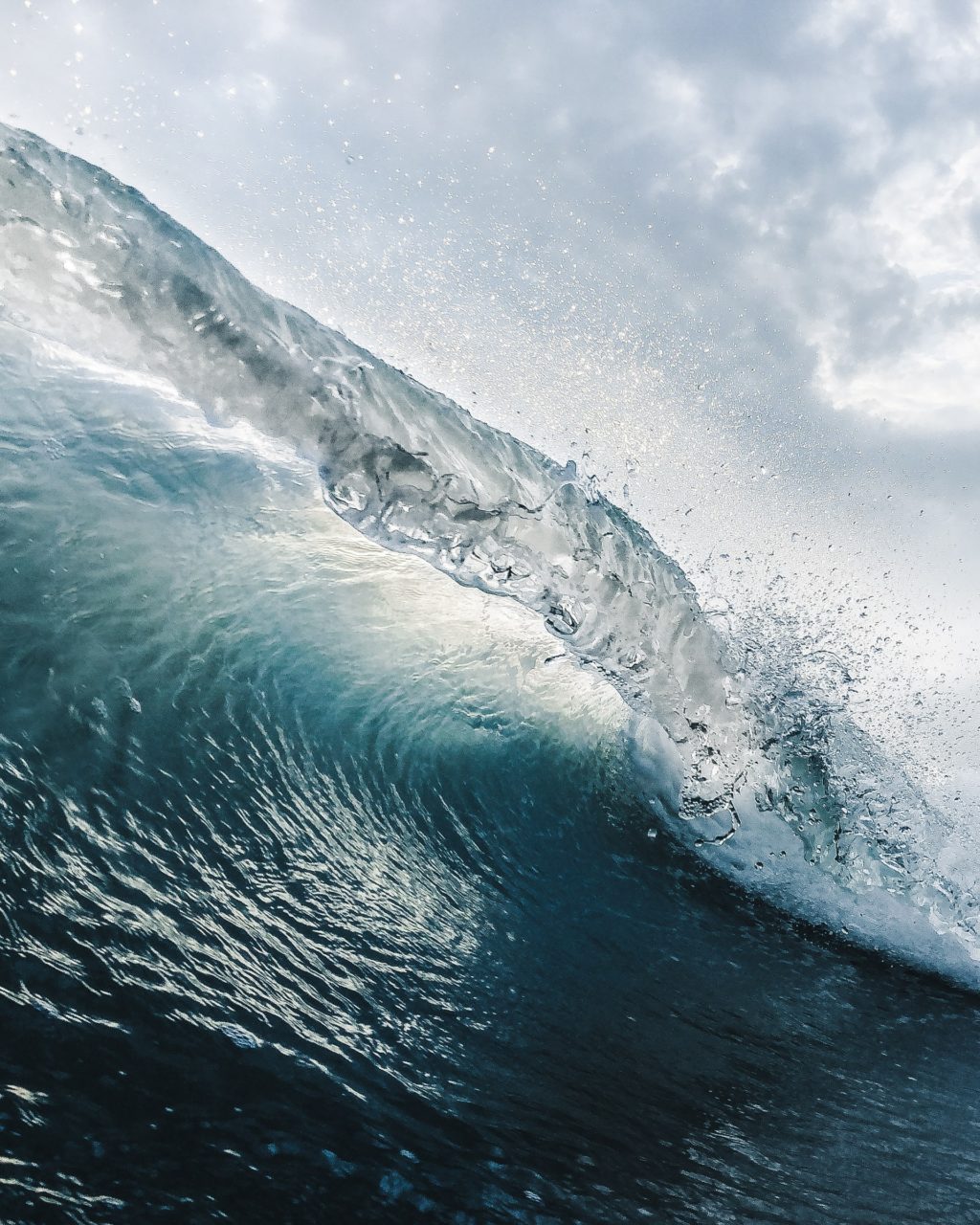 high speed wave photograph