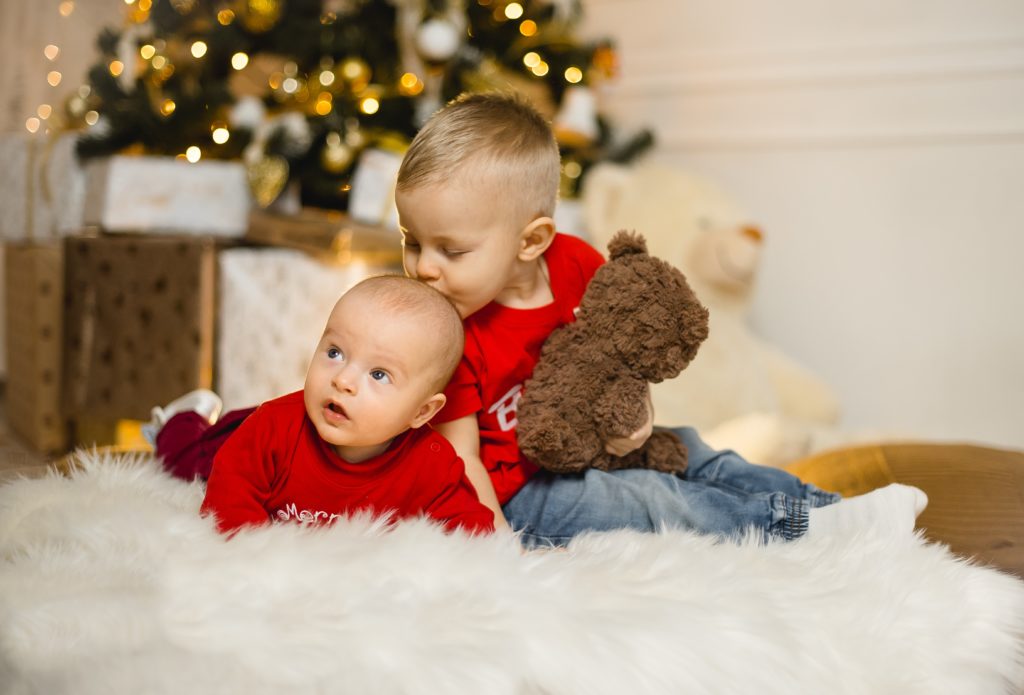 cute baby siblings