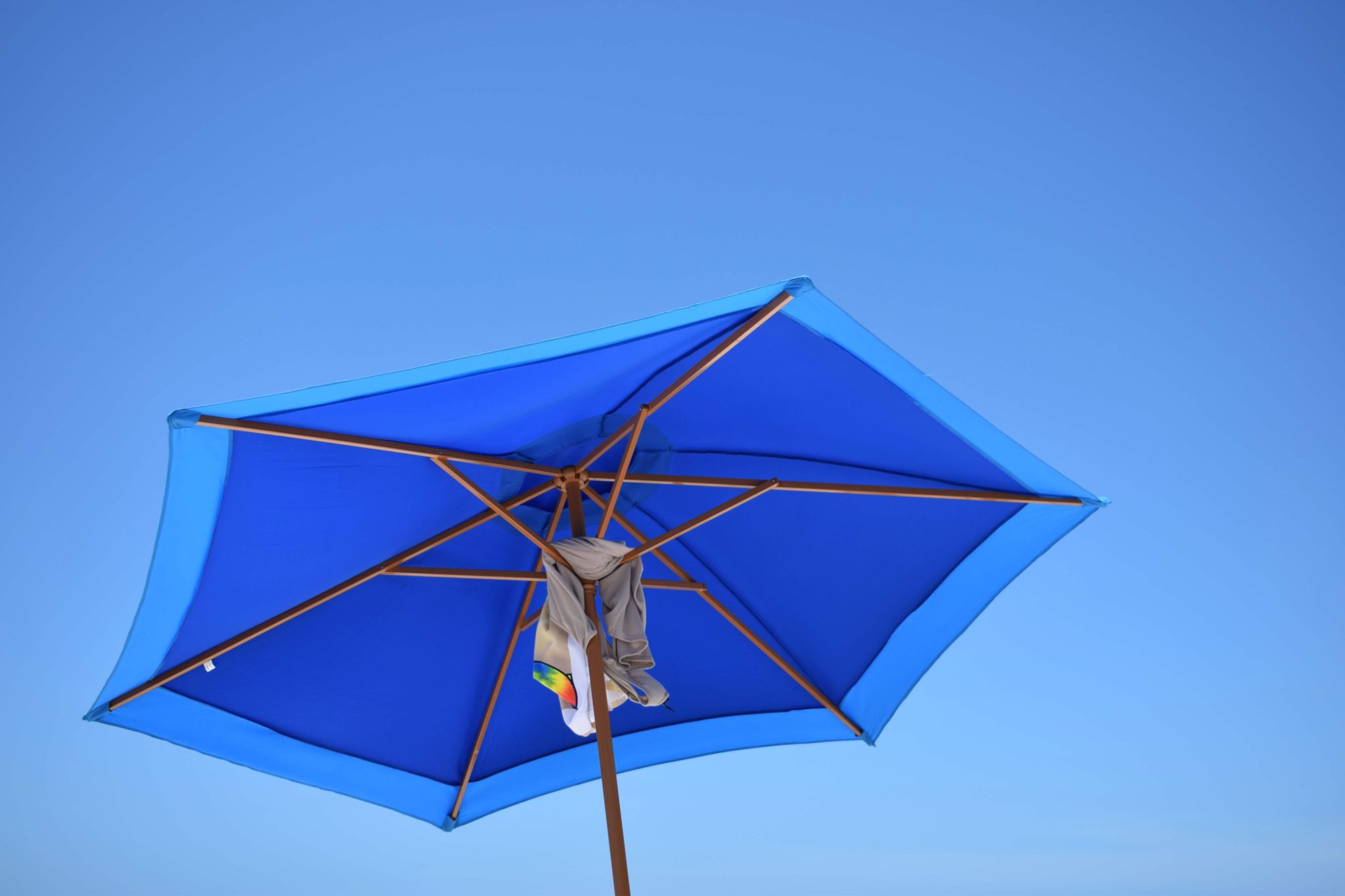 Морской зонтик. Зонтик Амбрелла. Парасоль зонт. Зонт синий. Зонтик голубой.