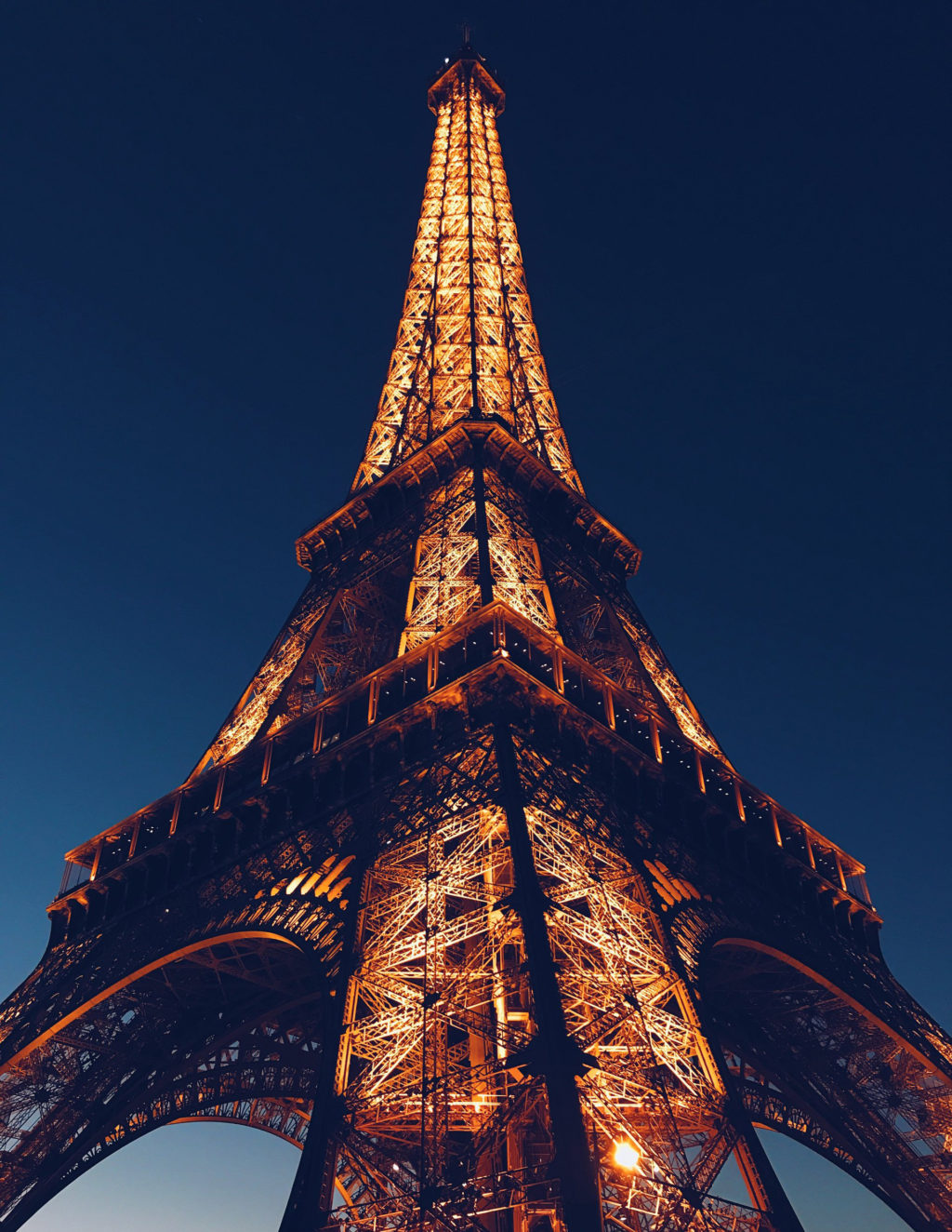 photo-of-eiffel-tower