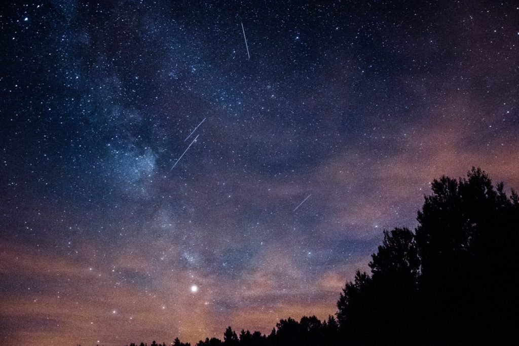 meteors and milky way