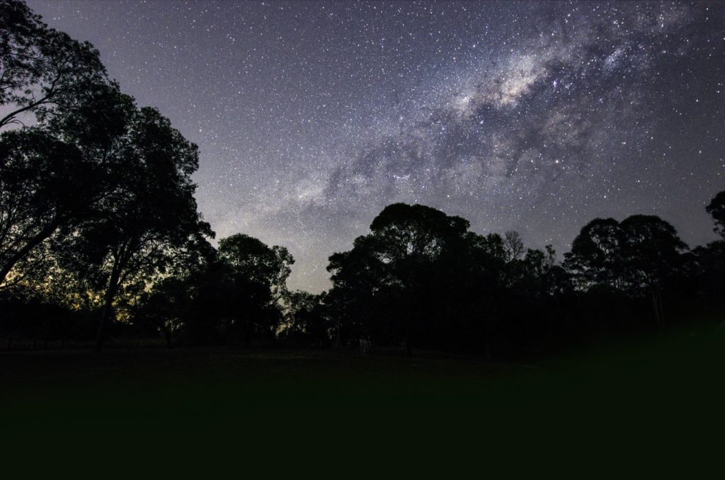 dark foreground milky way