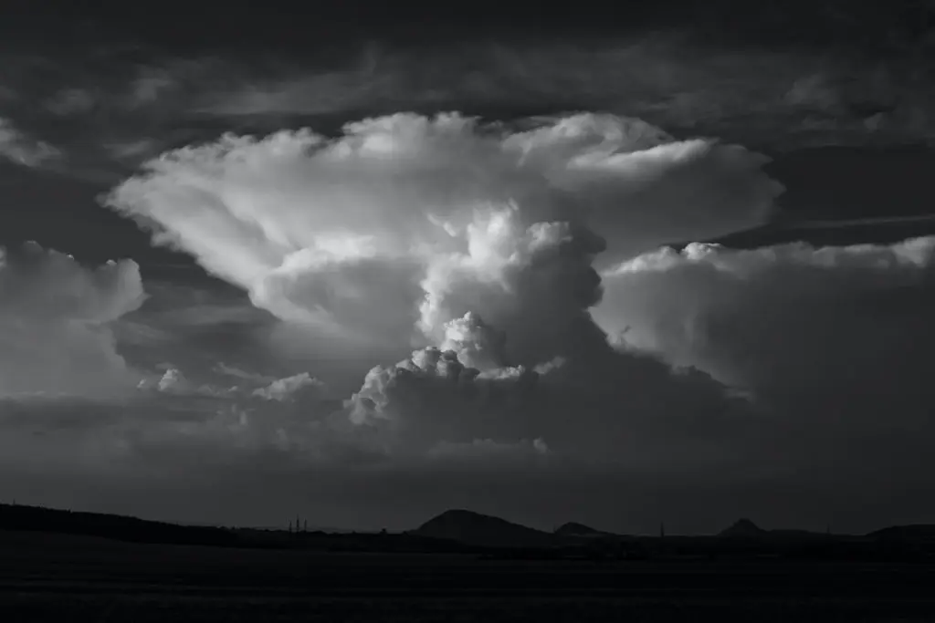 clouds above mountain