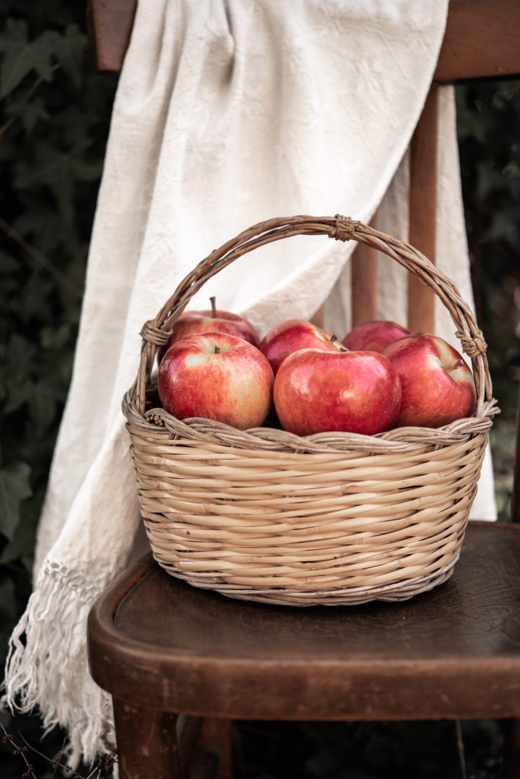 red apples in a basket