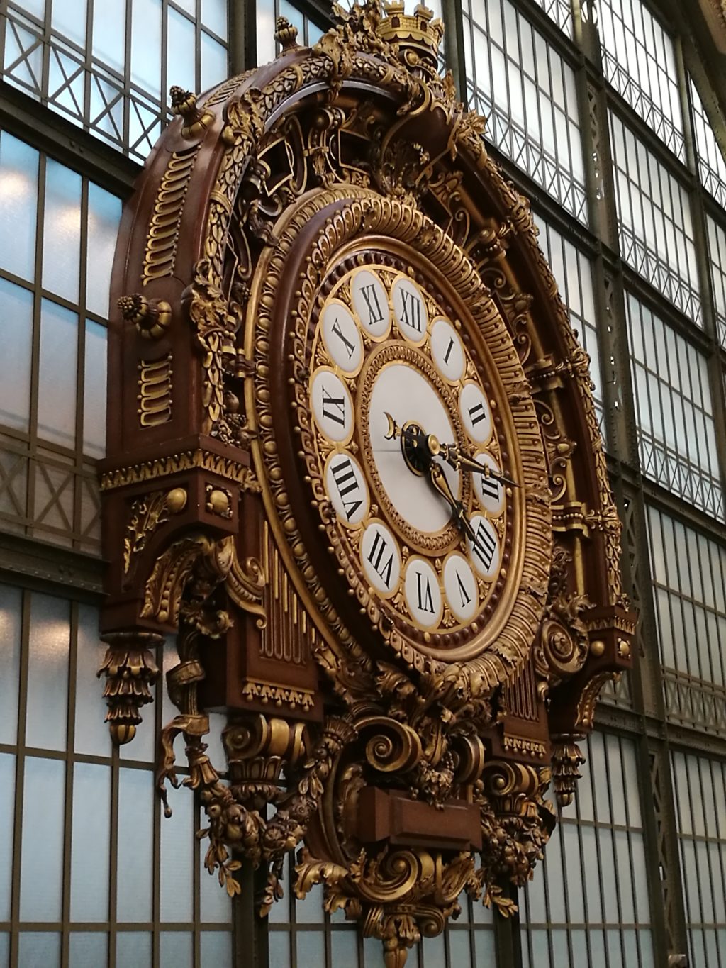 clock outside vintage